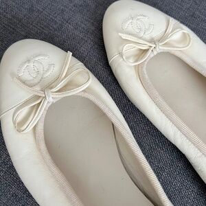 Chanel cream flats